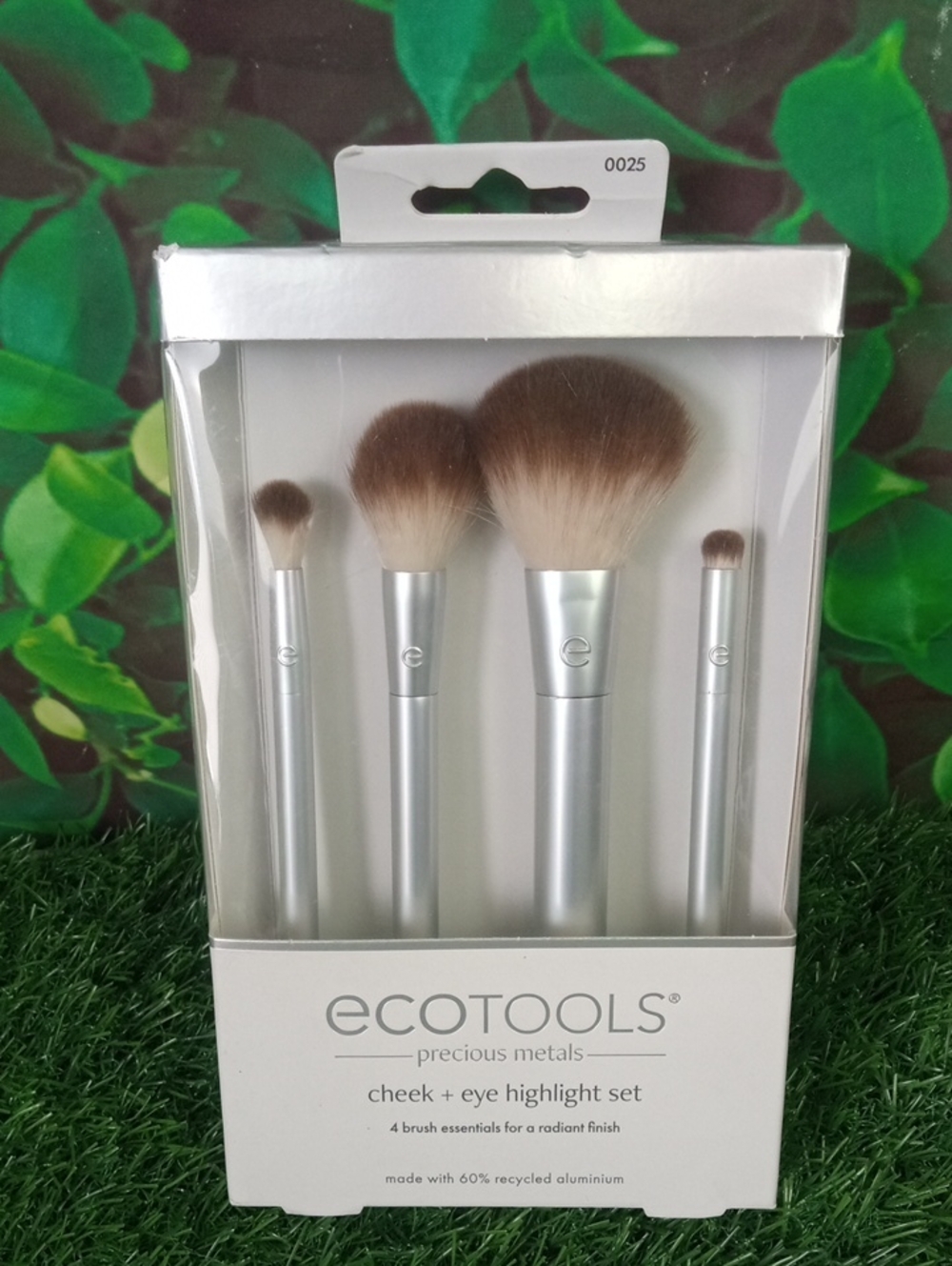 🛍️🍒 ecotools Silver Cheek & Eye Highlight Brush Set